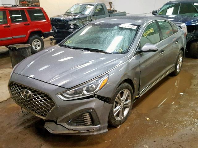 5NPE34AF4JH724298 - 2018 HYUNDAI SONATA SPO GRAY photo 2