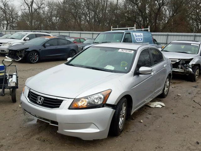 1HGCP26439A102139 - 2009 HONDA ACCORD LXP SILVER photo 2