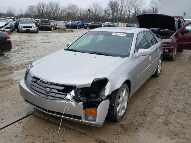 1G6DM577X40124193 - 2004 CADILLAC CTS SILVER photo 2