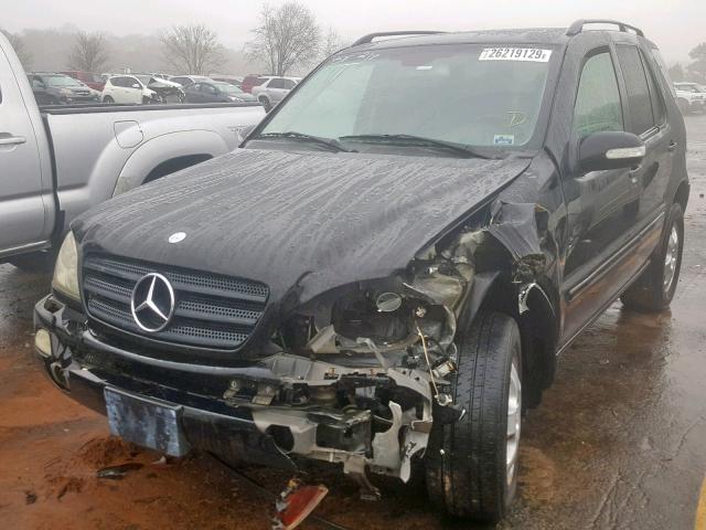 4JGAB54E12A362218 - 2002 MERCEDES-BENZ ML 320 BLACK photo 2