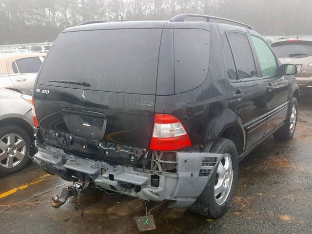 4JGAB54E12A362218 - 2002 MERCEDES-BENZ ML 320 BLACK photo 4