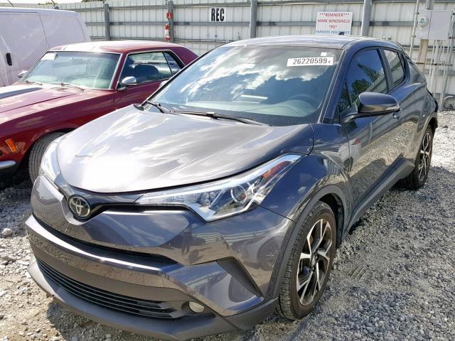 JTNKHMBX3J1011049 - 2018 TOYOTA C-HR XLE GRAY photo 2