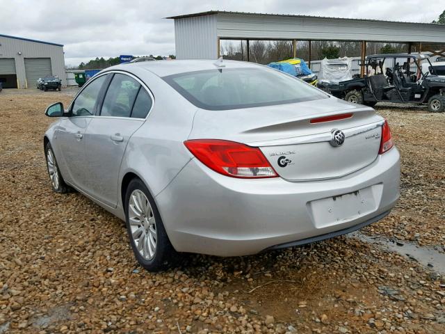 W04GN5ECXB1128382 - 2011 BUICK REGAL CXL SILVER photo 3