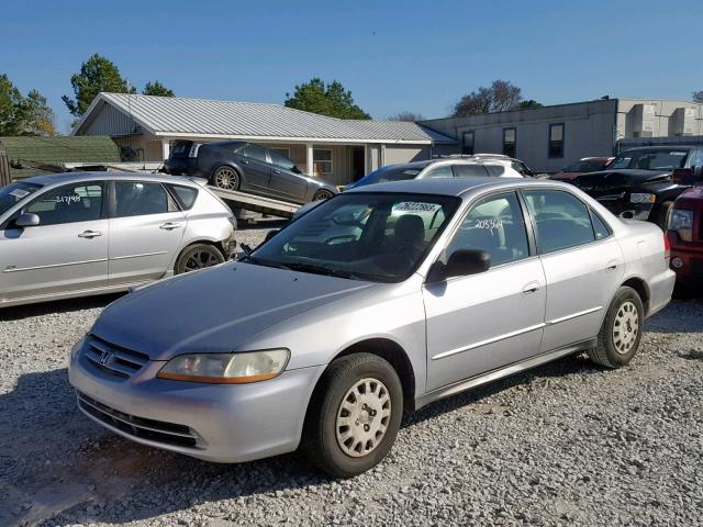 1HGCF86651A096176 - 2001 HONDA ACCORD VAL SILVER photo 2