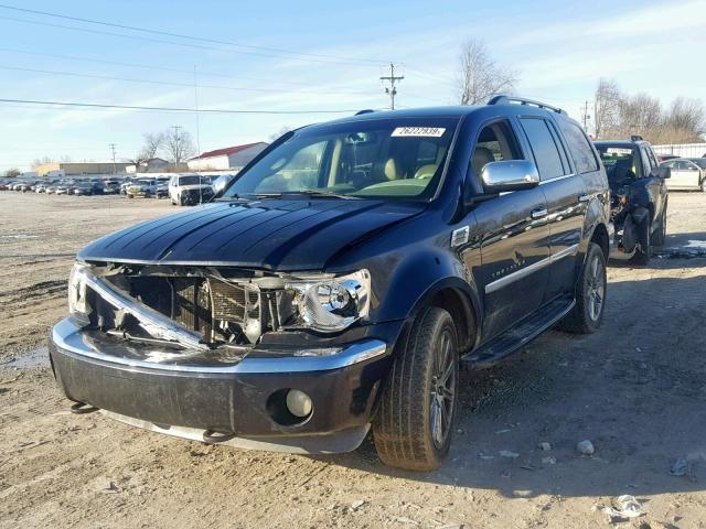 1A8HW582X8F143866 - 2008 CHRYSLER ASPEN LIMI BLACK photo 2