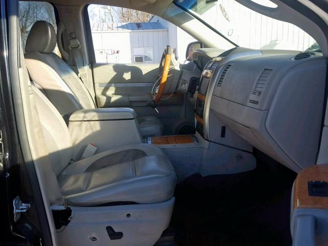 1A8HW582X8F143866 - 2008 CHRYSLER ASPEN LIMI BLACK photo 5