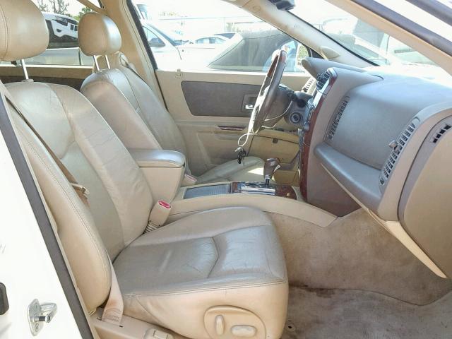 1GYEE637460215399 - 2006 CADILLAC SRX CREAM photo 5