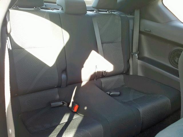 JTKJF5C76B3000846 - 2011 TOYOTA SCION TC 灰色 照片 6