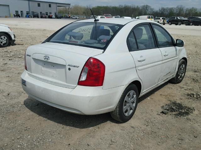 KMHCN4AC0AU474051 - 2010 HYUNDAI ACCENT WHITE photo 4