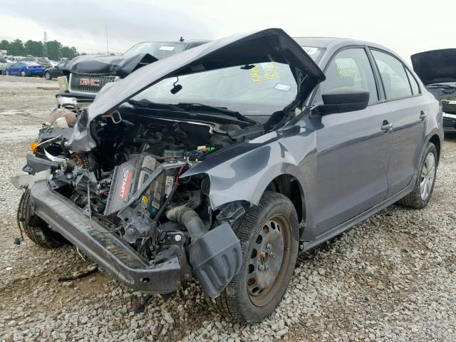 3VW2K7AJ6CM385131 - 2012 VOLKSWAGEN JETTA BASE GRAY photo 2