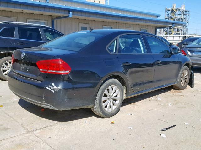 1VWAP7A36DC068497 - 2013 VOLKSWAGEN PASSAT S BLACK photo 4