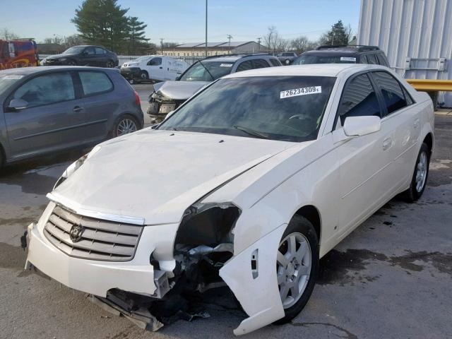 1G6DP577X60107145 - 2006 CADILLAC CTS HI FEA WHITE photo 2