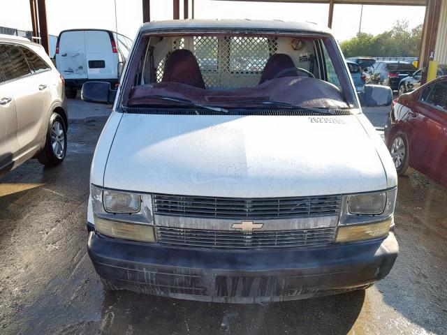 1GCDM19W0WB184632 - 1998 CHEVROLET ASTRO WHITE photo 9