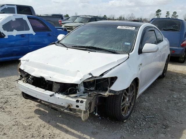 JTKDE167380256053 - 2008 TOYOTA SCION WHITE photo 2