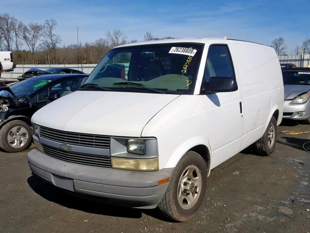 1GCDM19XX5B109072 - 2005 CHEVROLET ASTRO WHITE photo 2