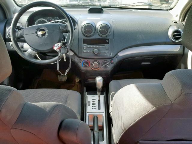 KL1TD5DE8BB211191 - 2011 CHEVROLET AVEO LS GRAY photo 9