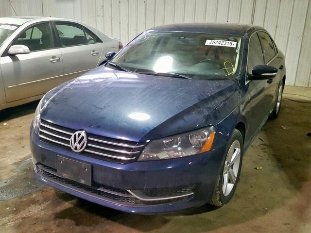 1VWBH7A35DC098527 - 2013 VOLKSWAGEN PASSAT SE BLUE photo 2