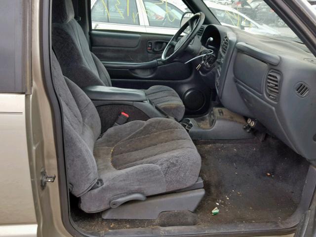 1GTCT19W718167508 - 2001 GMC SONOMA TAN photo 5