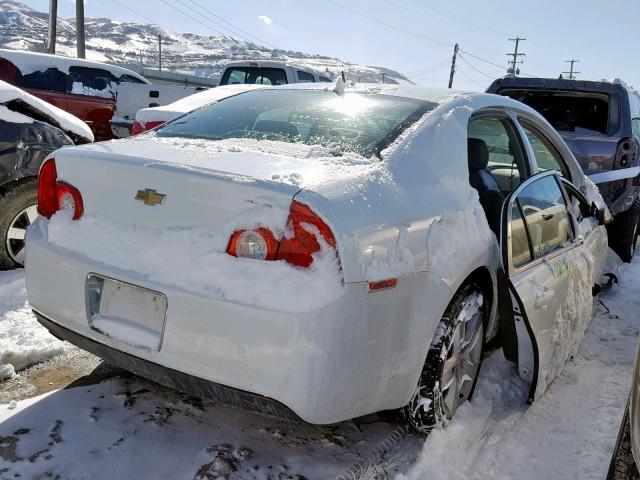 1G1ZG57B79F203154 - 2009 CHEVROLET MALIBU LS WHITE photo 4