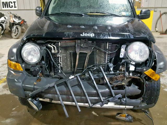 1J4GL38K35W546755 - 2005 JEEP LIBERTY RE BLACK photo 9