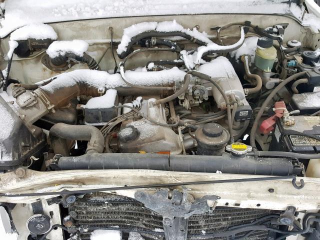 4TANL42N8XZ474552 - 1999 TOYOTA TACOMA WHITE photo 7