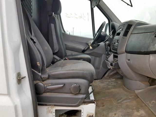 WDYPE7CC9C5642887 - 2012 FREIGHTLINER SPRINTER 2 WHITE photo 5