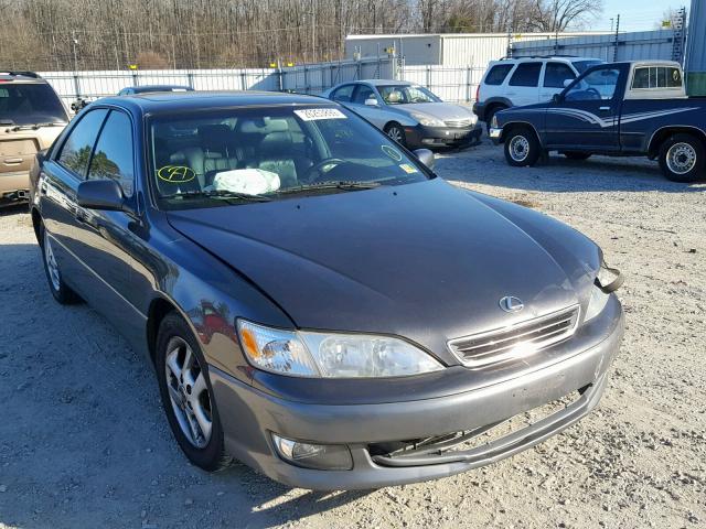 JT8BF28G0Y0244200 - 2000 LEXUS ES 300 GRAY photo 1