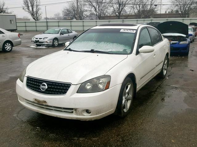 1N4BL11D35C255552 - 2005 NISSAN ALTIMA SE WHITE photo 2