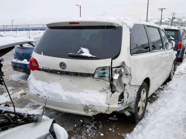 2V8HW34179R501206 - 2009 VOLKSWAGEN ROUTAN SE WHITE photo 4