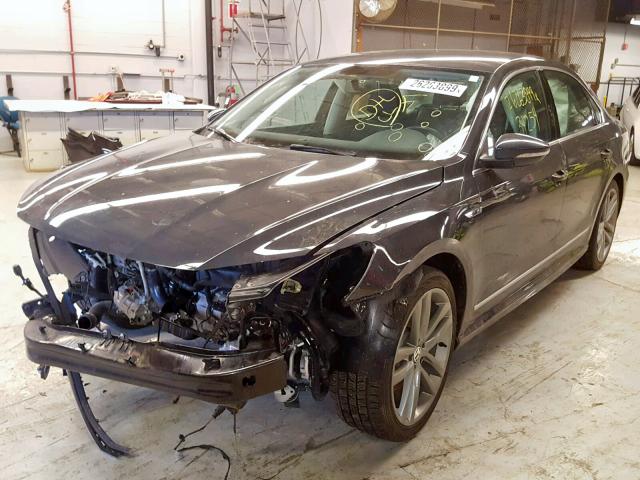1VWDT7A32HC022969 - 2017 VOLKSWAGEN PASSAT R-L GRAY photo 2