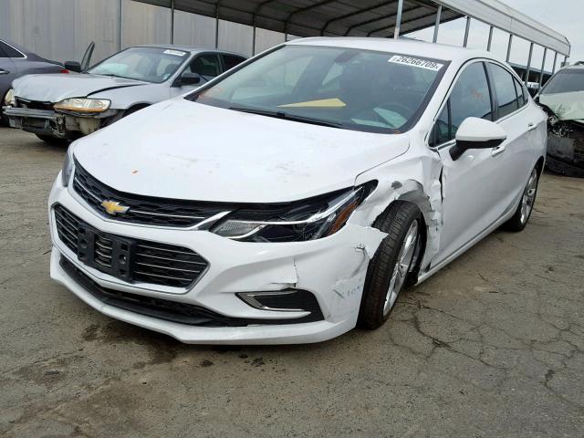 1G1BF5SM7H7246821 - 2017 CHEVROLET CRUZE PREM WHITE photo 2