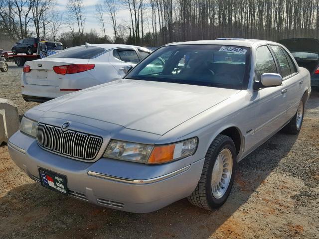 2MEFM75W9YX723894 - 2000 MERCURY GRAND MARQ SILVER photo 2