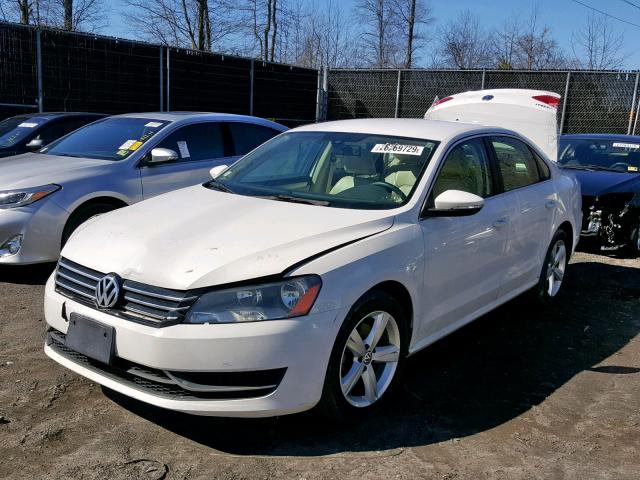 1VWBP7A36CC090020 - 2012 VOLKSWAGEN PASSAT SE WHITE photo 2