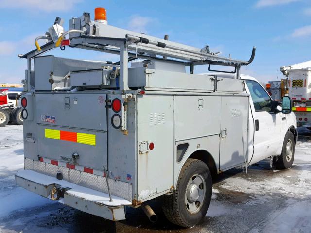 1FDSF30516EC11977 - 2006 FORD F350 SRW S WHITE photo 4