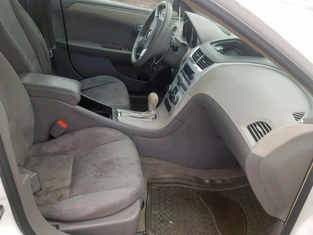 1G1ZG57B58F207315 - 2008 CHEVROLET MALIBU LS WHITE photo 5
