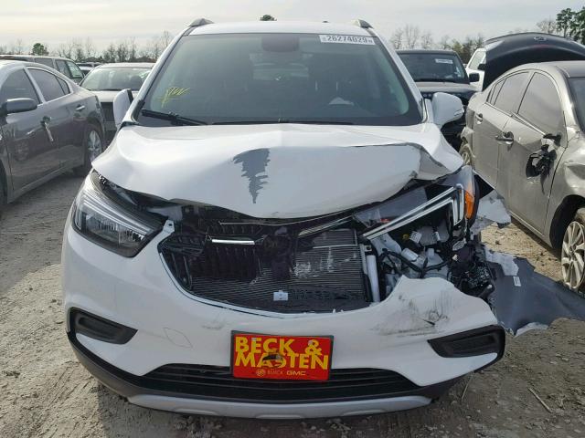 KL4CJASB6KB710472 - 2019 BUICK ENCORE PRE WHITE photo 9