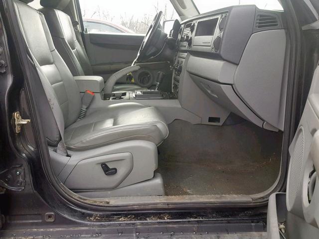 1J8HG48N36C124785 - 2006 JEEP COMMANDER BLACK photo 5