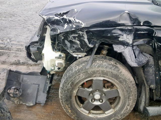 1J8HG48N36C124785 - 2006 JEEP COMMANDER BLACK photo 9