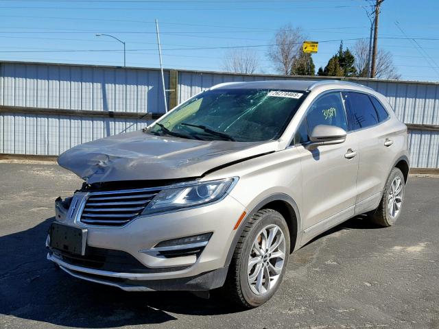 5LMCJ2A91FUJ09208 - 2015 LINCOLN MKC GOLD photo 2