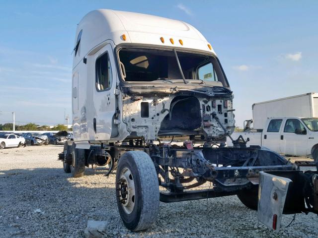 1FUJGLBG6CLBJ1257 - 2012 FREIGHTLINER CASCADIA 1 WHITE photo 1