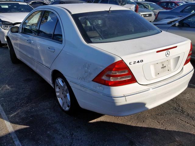 WDBRF61J82F205452 - 2002 MERCEDES-BENZ C 240 WHITE photo 3