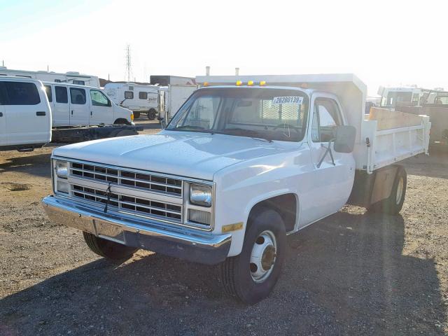 1GBHC34W6FS175994 - 1985 CHEVROLET C30 WHITE photo 2