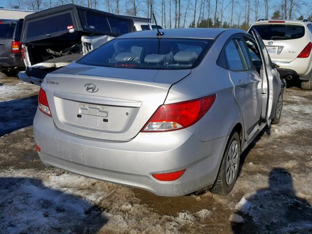 KMHCT4AE7GU106935 - 2016 HYUNDAI ACCENT SE SILVER photo 4