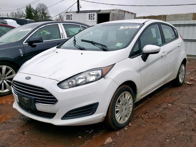 3FADP4TJXFM179765 - 2015 FORD FIESTA S WHITE photo 2