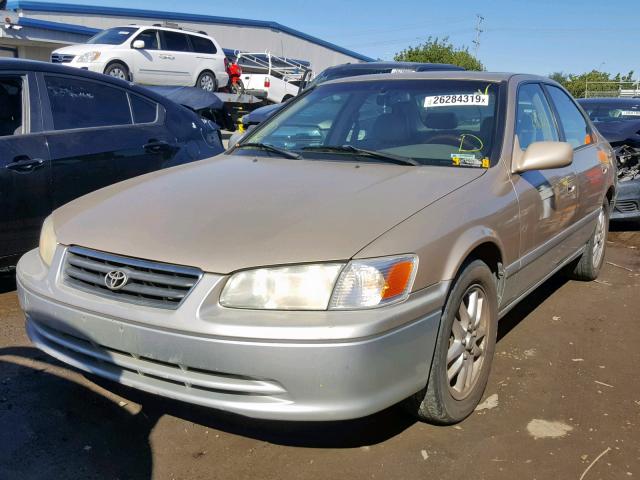 JT2BF22K010325792 - 2001 TOYOTA CAMRY CE BEIGE photo 2