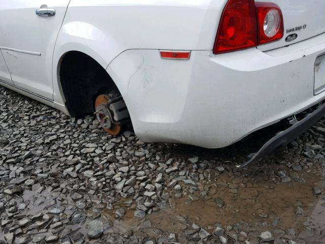 1G1ZC5E0XCF329707 - 2012 CHEVROLET MALIBU 1LT WHITE photo 9