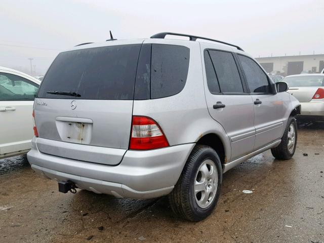 4JGAB54E32A362592 - 2002 MERCEDES-BENZ ML 320 SILVER photo 4