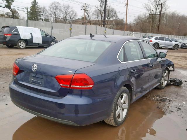 1VWBP7A33DC021903 - 2013 VOLKSWAGEN PASSAT SE BLUE photo 4