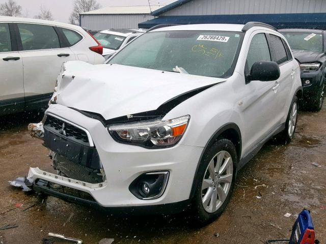 4A4AR5AU3DE017465 - 2013 MITSUBISHI OUTLANDER WHITE photo 2