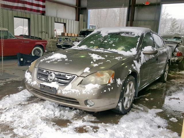 1N4BL11D52C278617 - 2002 NISSAN ALTIMA SE GOLD photo 2